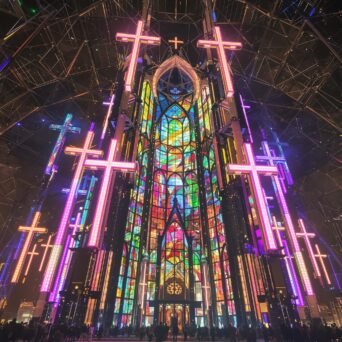 La fe hoy está en el ruido y en las pantallas. Esta es mi iglesia.